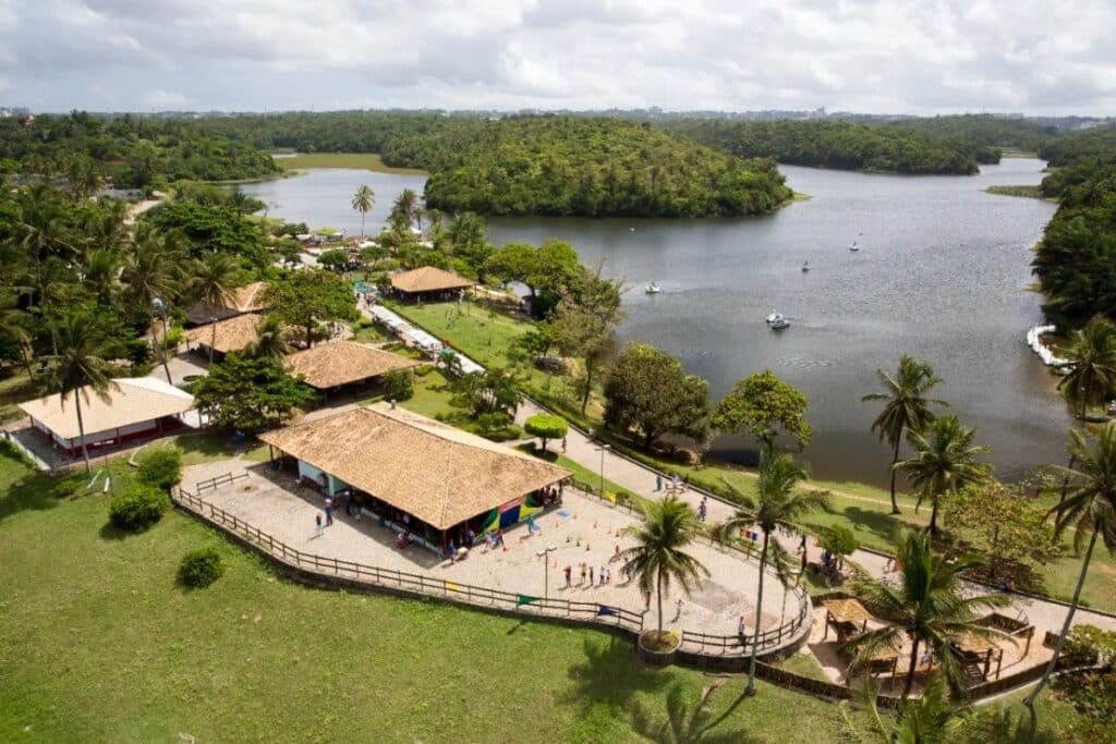 Parque Metropolitano de Pituaçu em Salvador BA