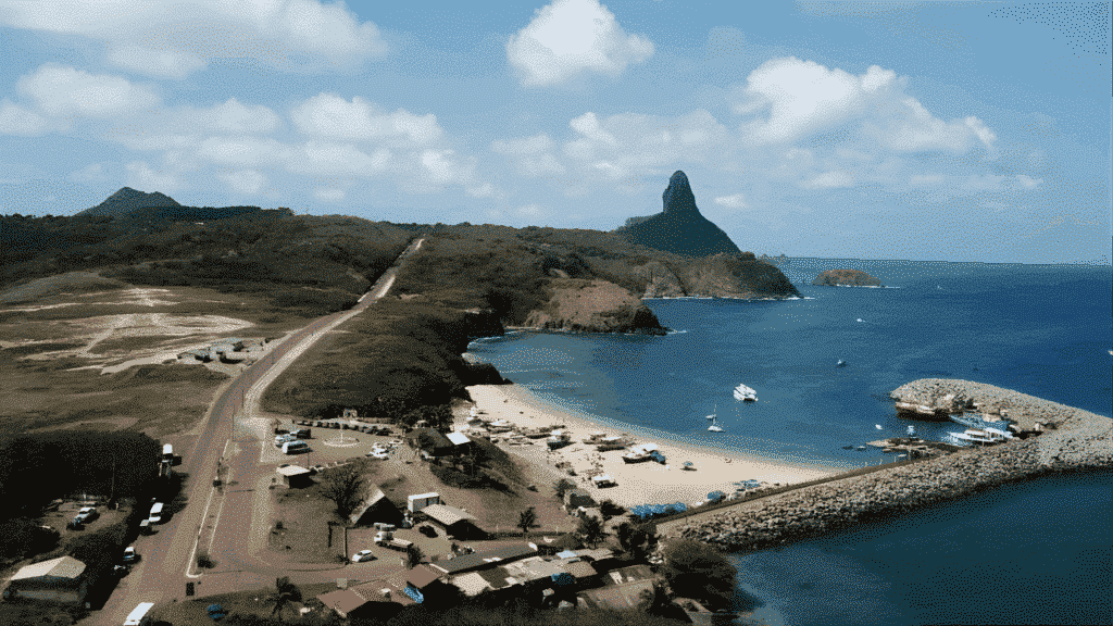 Baía e Porto de Santo Antônio em Fernando de Noronha Baía e Porto de Santo Antônio em Fernando de Noronha