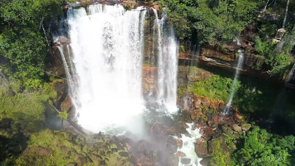 Cachoeira do Acaba-Vida em Barreiras Cachoeira do Acaba-Vida em Barreiras