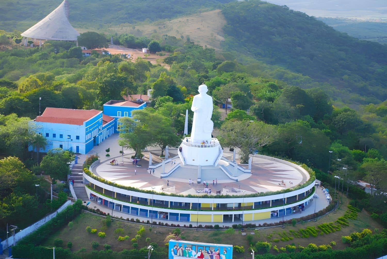 Estátua do Padre Cícero na Colina do Horto Estátua do Padre Cícero na Colina do Horto