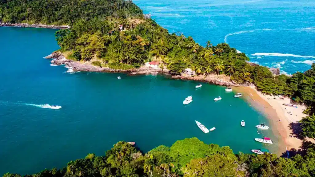 Praia de Saco de Eustáquio em Ilhabela Praia de Saco de Eustáquio em Ilhabela