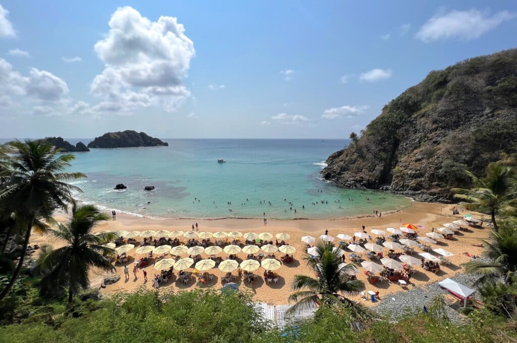 Praia do Cachorro em Fernando de Noronha Praia do Cachorro em Fernando de Noronha