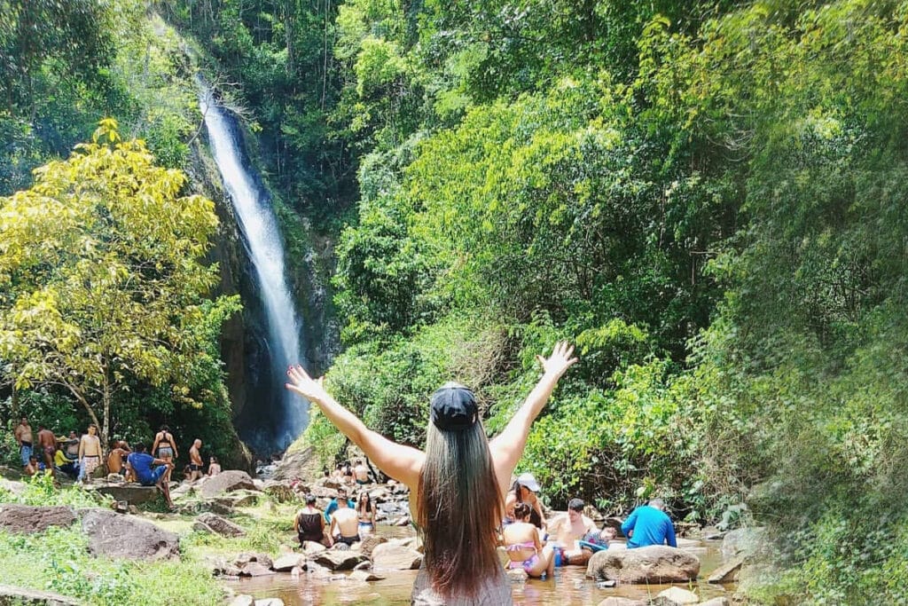 Cachoeira do Dino em Iguaí Cachoeira do Dino em Iguaí