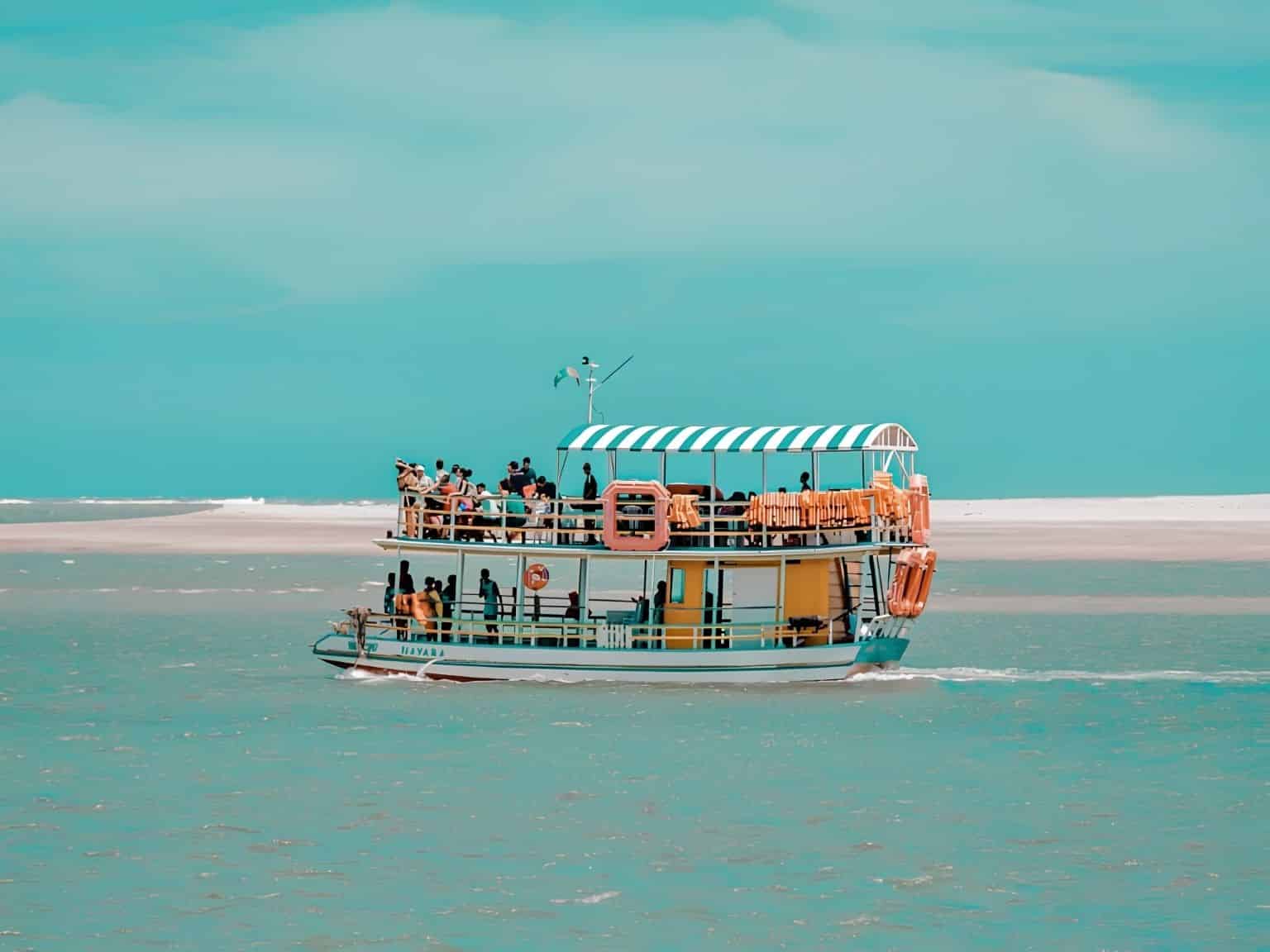 Passeio pelo Rio Jaquaribe no Ceará Passeio pelo Rio Jaquaribe no Ceará