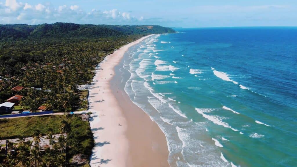 Praia do Sargi em Serra Grande BA