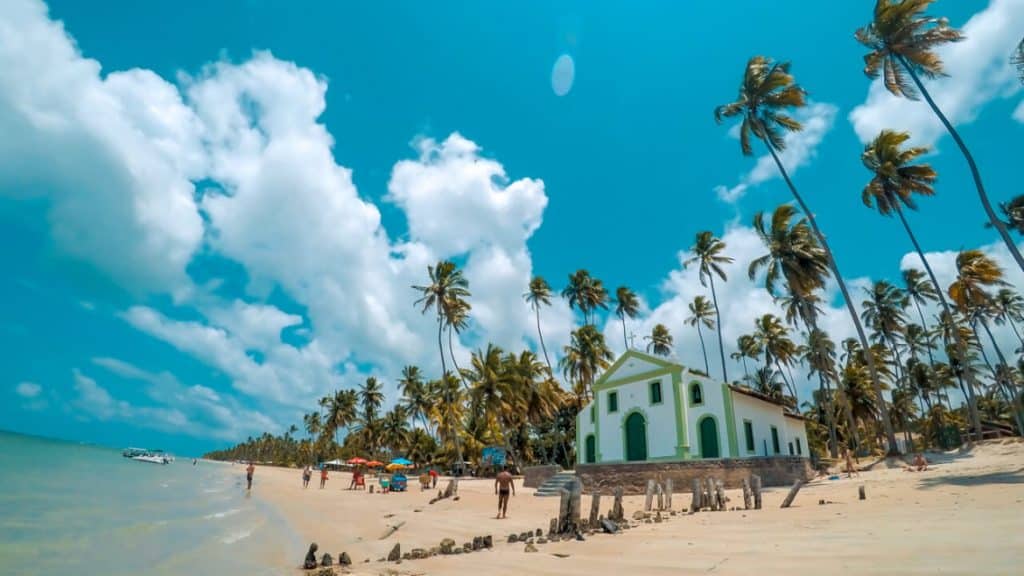 Capelinha de São Benedito na Praia dos Carneiros em Pernambuco Capelinha de São Benedito na Praia dos Carneiros em Pernambuco