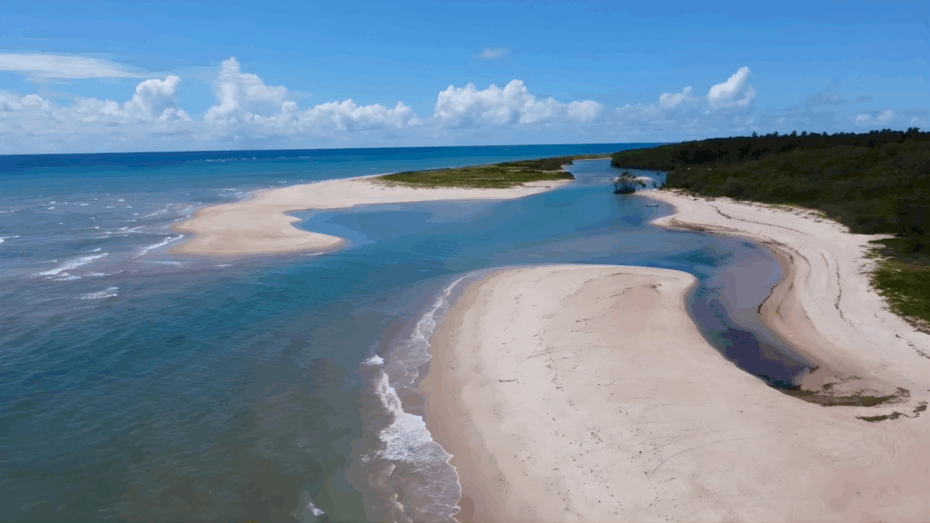 Praia Boca da Barra em Tamandaré PE Praia Boca da Barra, em Tamandaré (PE), fica na foz do Rio Mamucabas