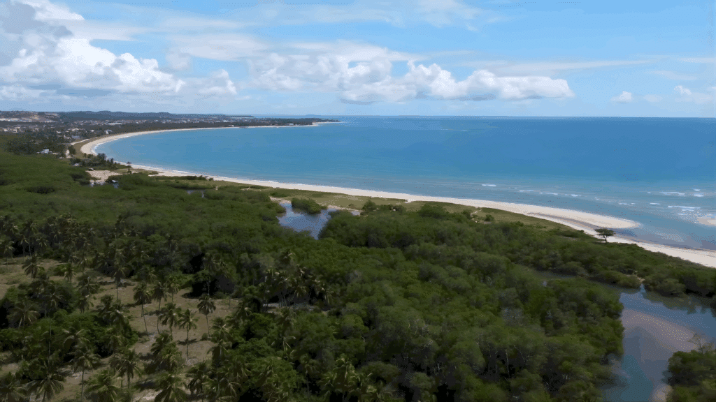 Praia Boca da Barra, em Tamandaré (PE), fica na foz do Rio Mamucabas Praia Boca da Barra, em Tamandaré (PE), fica na foz do Rio Mamucabas