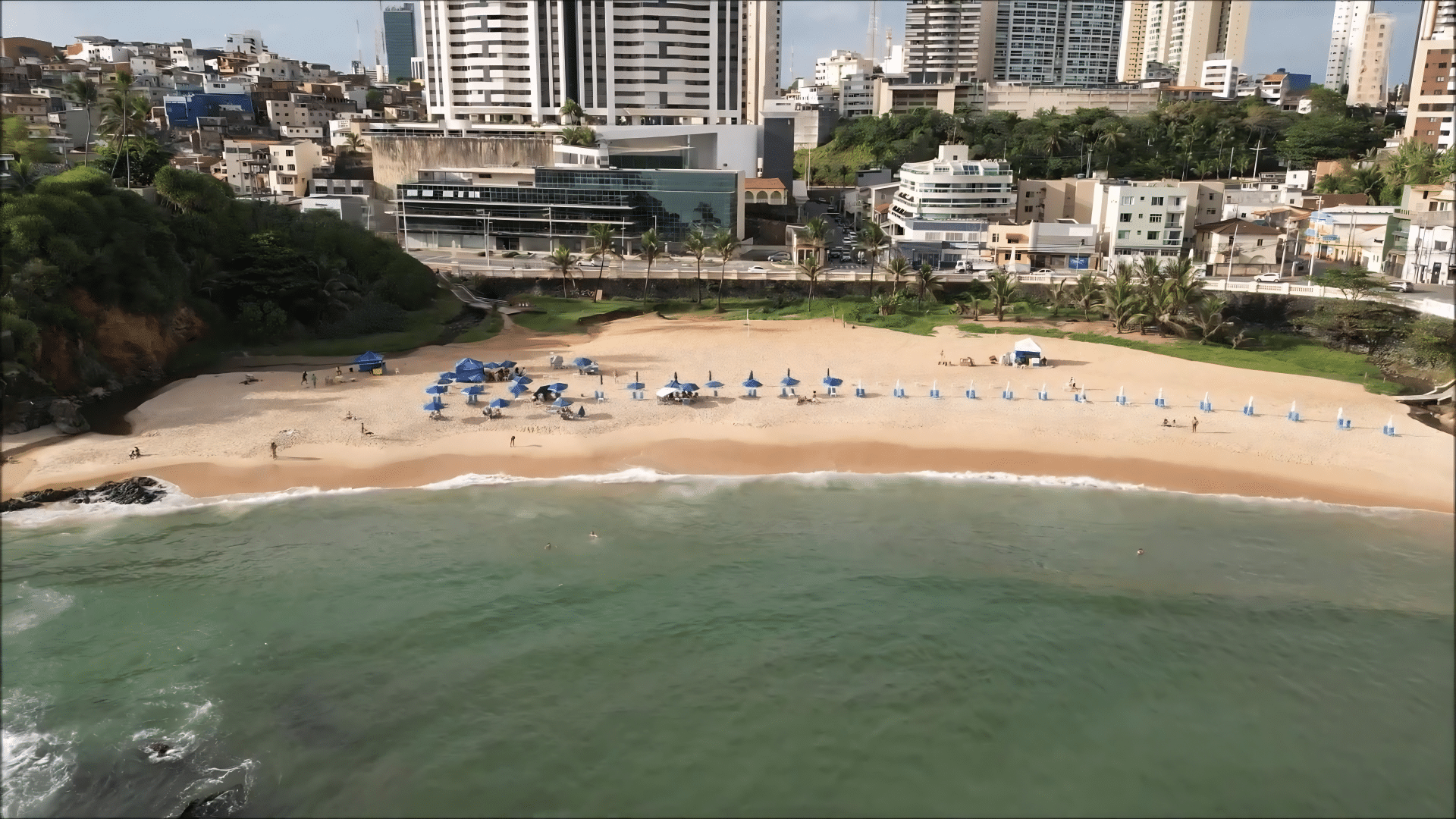 Praia da Paciência em Salvador Praia da Paciência em Salvador