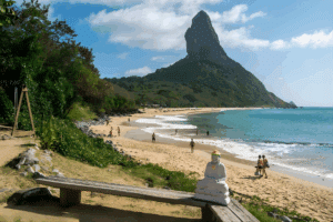 Praia da Conceição em Fernando de Noronha