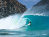 Surf na praia da Cacimba do Padre em Fernando de Noronha