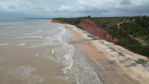 Praia de Areia Preta em Cumuruxatiba